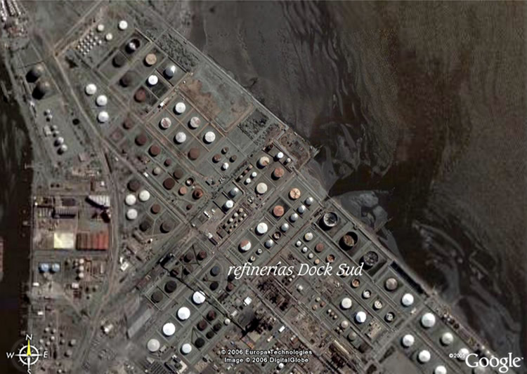 vertederos de refinerías sobre el estuario